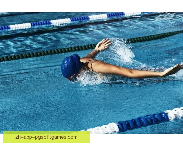 游泳技巧大全：清晰教学视频带你掌握水中动作要领